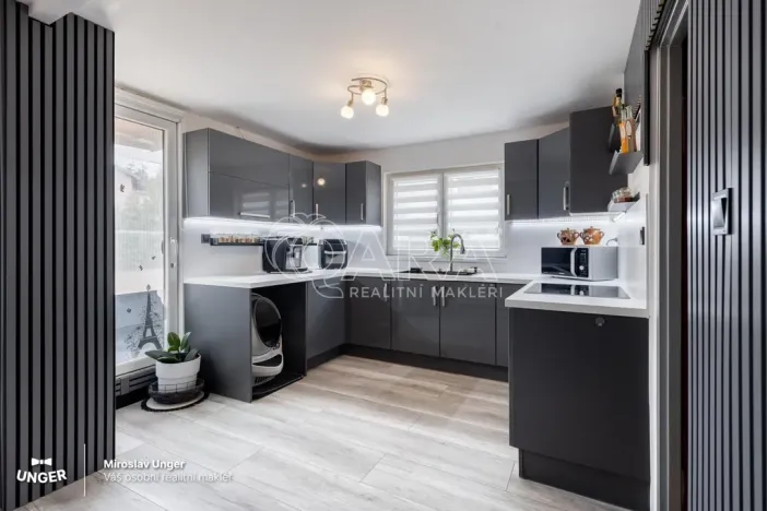 Prodej chaty, Kochánky, 104 m2