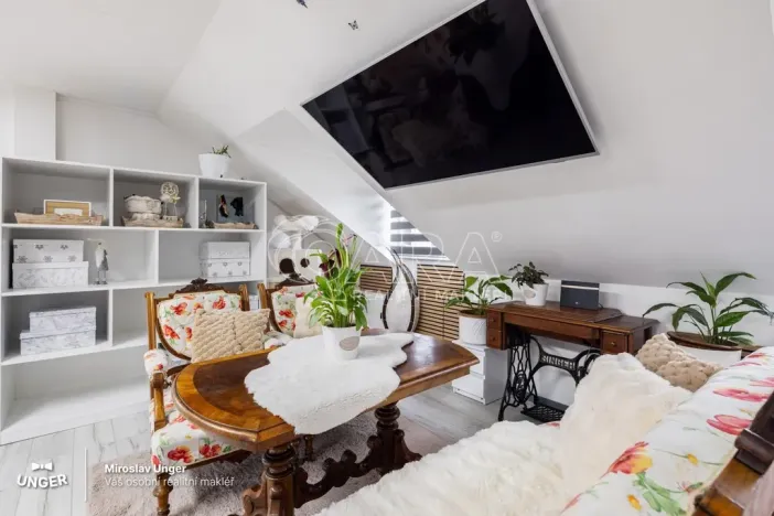 Prodej chaty, Kochánky, 104 m2