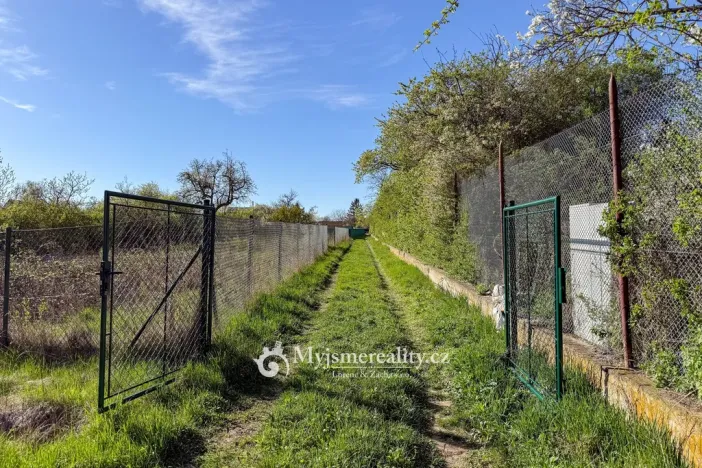 Prodej zahrady, Znojmo, 1157 m2