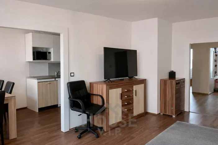 Prodej bytu 3+1, Praha - Černý Most, Vašátkova, 80 m2