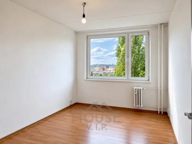 Prodej bytu 3+1, Praha - Černý Most, Vašátkova, 80 m2