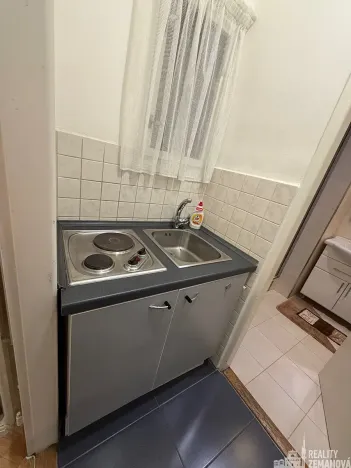 Pronájem bytu 1+1, Praha - Nové Město, Soukenická, 33 m2