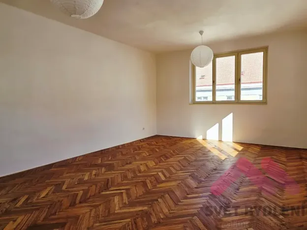 Pronájem bytu 2+1, Praha - Žižkov, Viklefova, 82 m2