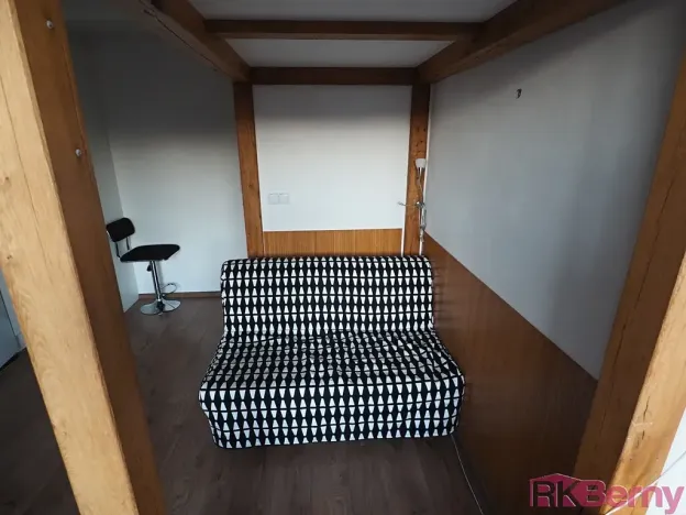 Pronájem bytu 1+kk, Brno, Úvoz, 22 m2