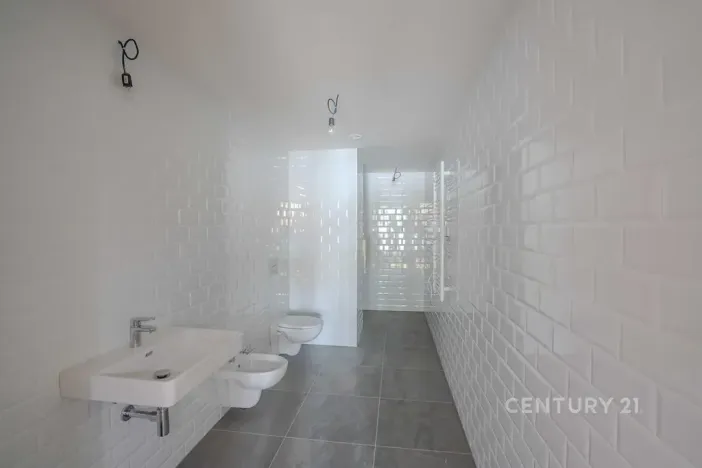 Prodej kanceláře, Praha - Vysočany, Kolbenova, 176 m2