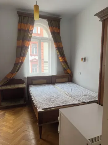 Pronájem bytu 1+kk, Praha - Žižkov, Orebitská, 26 m2