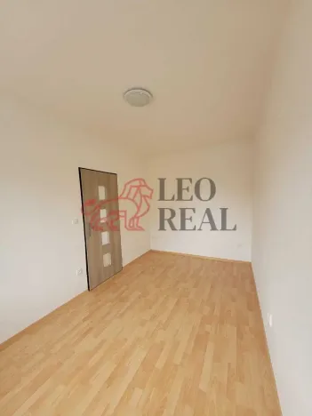 Pronájem bytu 2+kk, Nový Bor, Mařákova, 62 m2