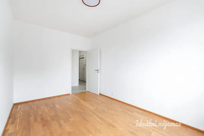 Pronájem bytu 3+kk, Praha - Hloubětín, Waltariho, 80 m2