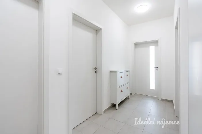 Pronájem bytu 3+kk, Praha - Hloubětín, Waltariho, 80 m2