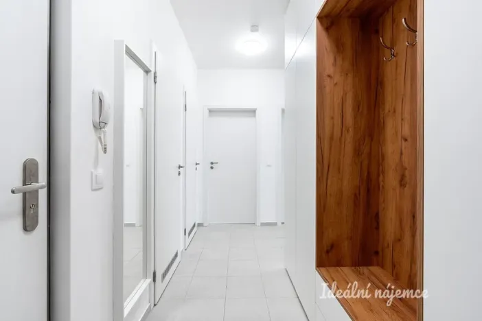 Pronájem bytu 3+kk, Praha - Hloubětín, Waltariho, 80 m2
