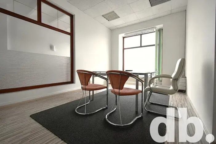 Pronájem kanceláře, Karlovy Vary, náměstí Republiky, 71 m2