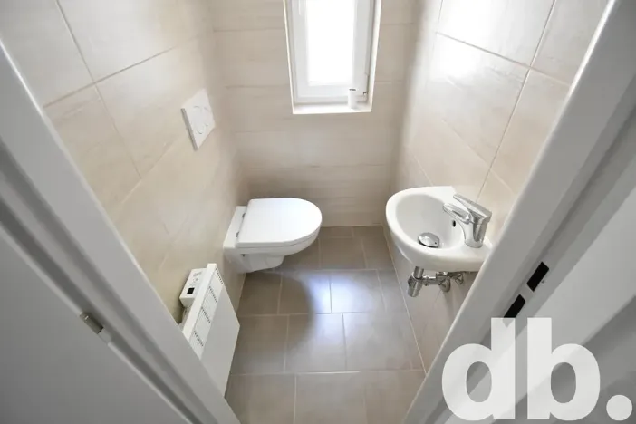 Pronájem bytu 3+kk, Karlovy Vary, Táborská, 80 m2