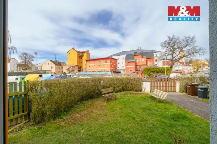 Prodej bytu 3+1, Karlovy Vary - Stará Role, Nádražní, 65 m2