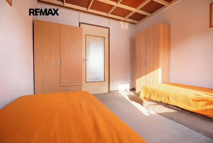 Prodej pozemku pro bydlení, Praha - Točná, Na Stráňkách, 425 m2