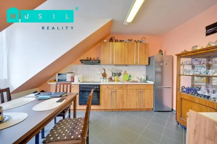 Prodej činžovního domu, Moravský Beroun, náměstí 9. května, 570 m2