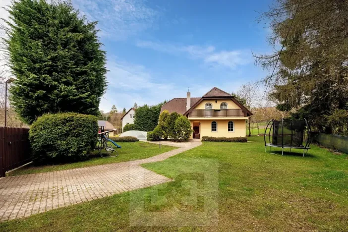 Prodej rodinného domu, Kunice, U Stájí, 170 m2