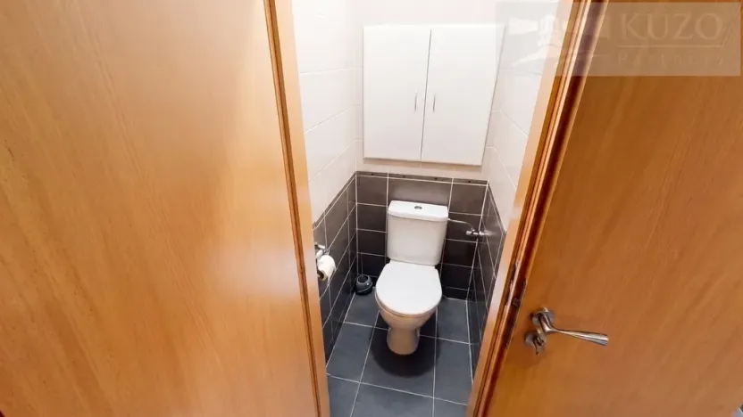 Pronájem bytu 2+kk, Praha, Oravská, 51 m2