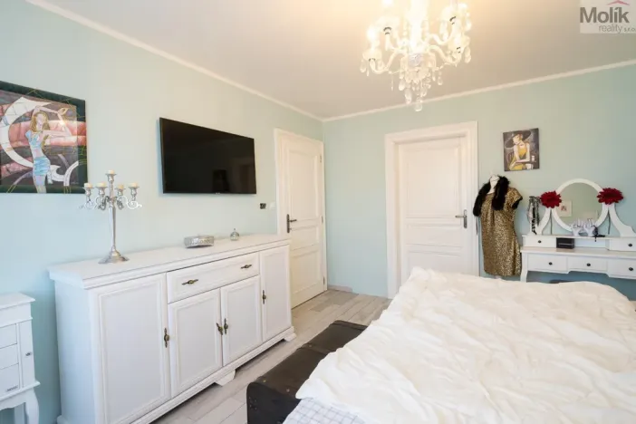 Prodej rodinného domu, Žatec, Dukelská, 200 m2