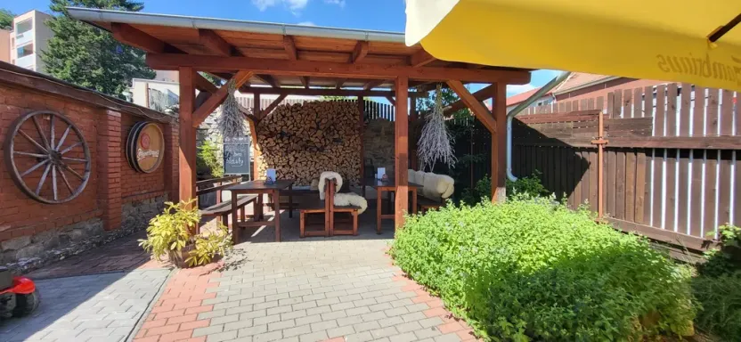 Pronájem obchodního prostoru, Ostopovice, Osvobození, 10 m2