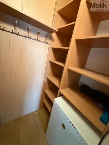 Prodej bytu 3+1, Meziboří, Nad parkem, 78 m2