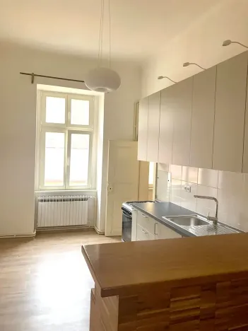 Pronájem bytu 3+1, Praha - Vinohrady, Sázavská, 107 m2