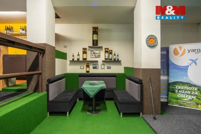 Prodej obchodního prostoru, Pardubice - Bílé Předměstí, Dašická, 1230 m2