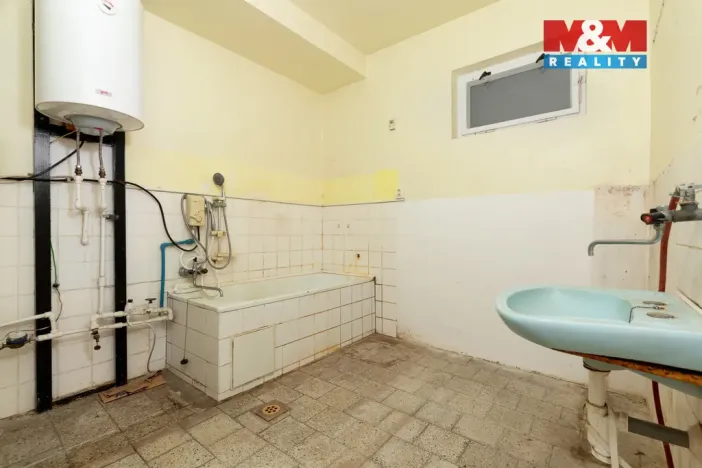 Prodej atypického bytu, Krnov - Pod Bezručovým vrchem, Bezručova, 73 m2