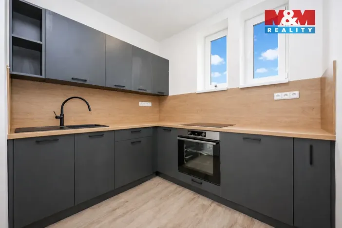 Prodej bytu 3+kk, Olomouc, Charkovská, 74 m2