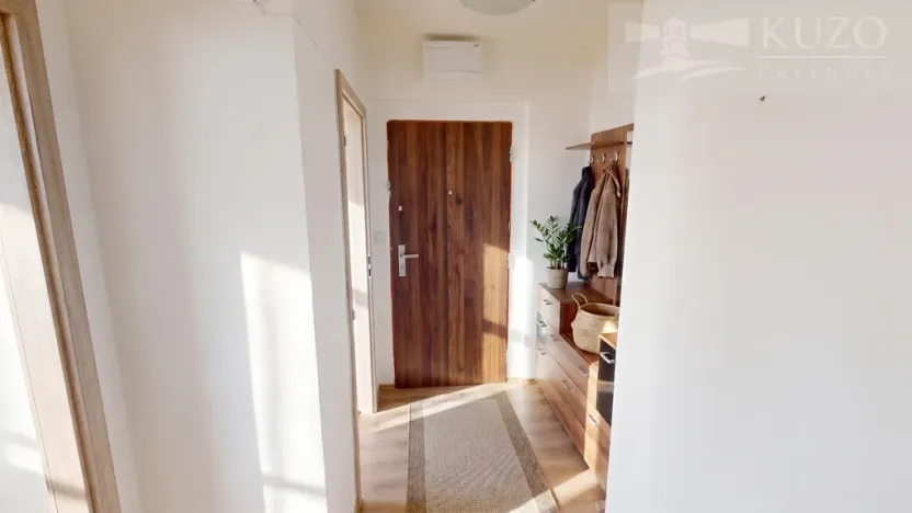 Prodej bytu 2+1, Jince, 59 m2