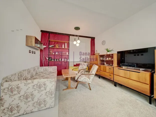 Pronájem bytu 1+1, Jindřichův Hradec - Jindřichův Hradec III, sídliště Vajgar, 40 m2