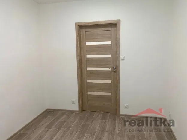 Pronájem bytu 2+kk, Opava - Předměstí, Těšínská, 35 m2
