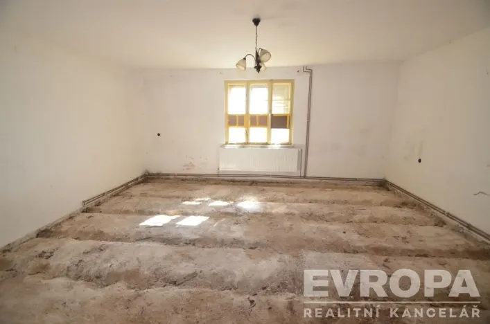 Prodej rodinného domu, Dolní Hbity - Jelence, 780 m2