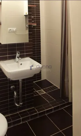 Pronájem bytu 2+kk, Praha, Novákových, 42 m2