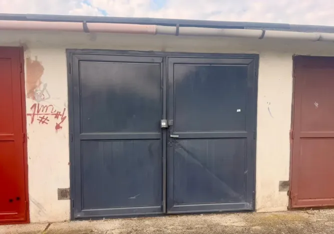 Pronájem garáže, Ostrava, 19 m2