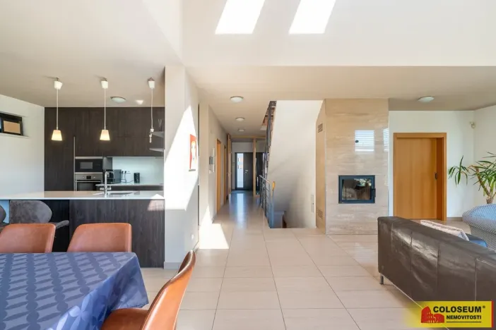 Prodej rodinného domu, Bílovice nad Svitavou, 287 m2