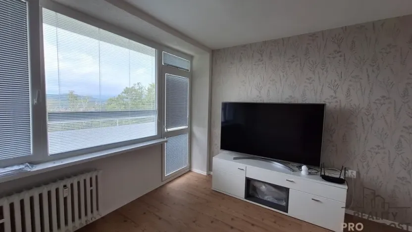 Pronájem bytu 1+kk, Ústí nad Labem, Malátova, 24 m2