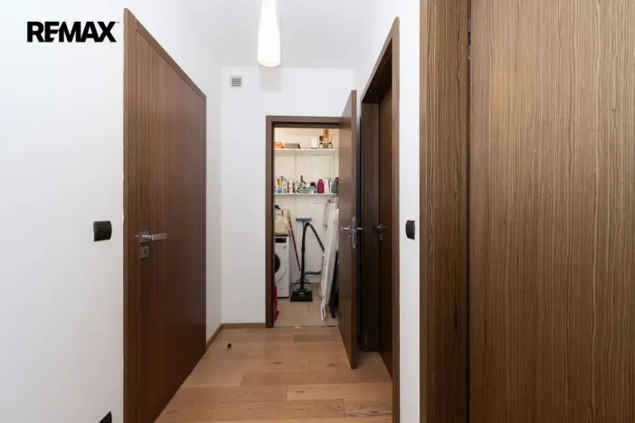 Pronájem bytu 3+kk, Praha - Libeň, Voctářova, 82 m2