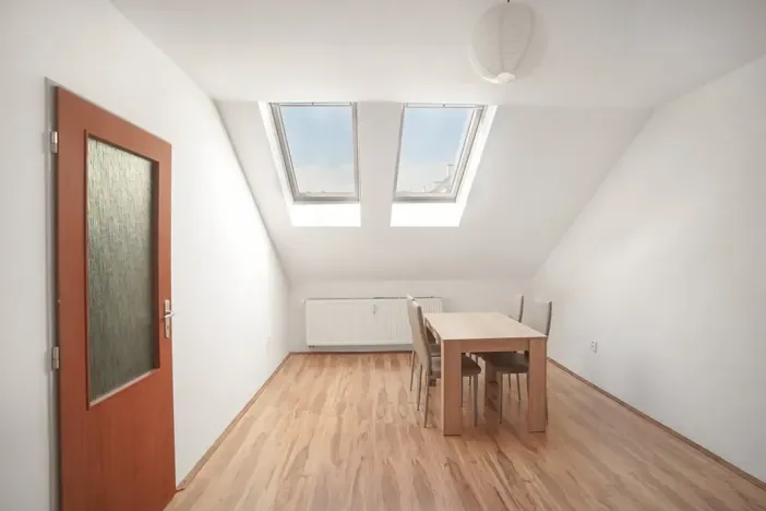 Pronájem bytu 2+kk, Teplice, Jankovcova, 42 m2