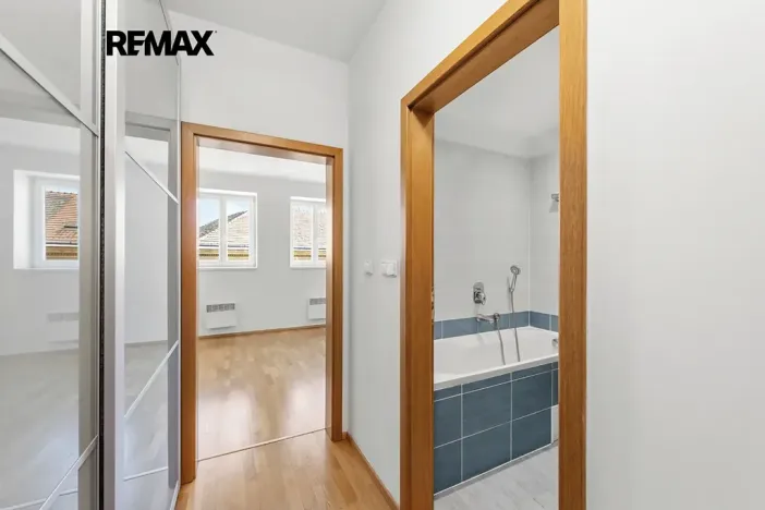 Prodej bytu 2+1, Praha - Žižkov, Táboritská, 64 m2