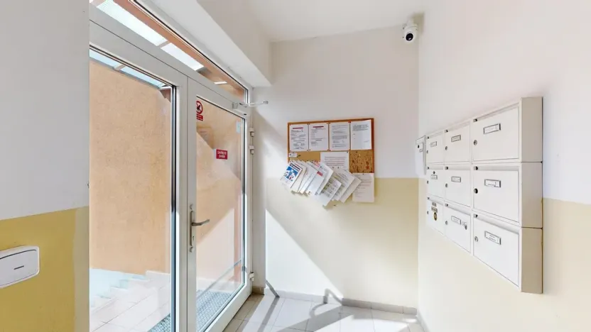 Prodej bytu 1+kk, Šestajovice, Komenského, 32 m2