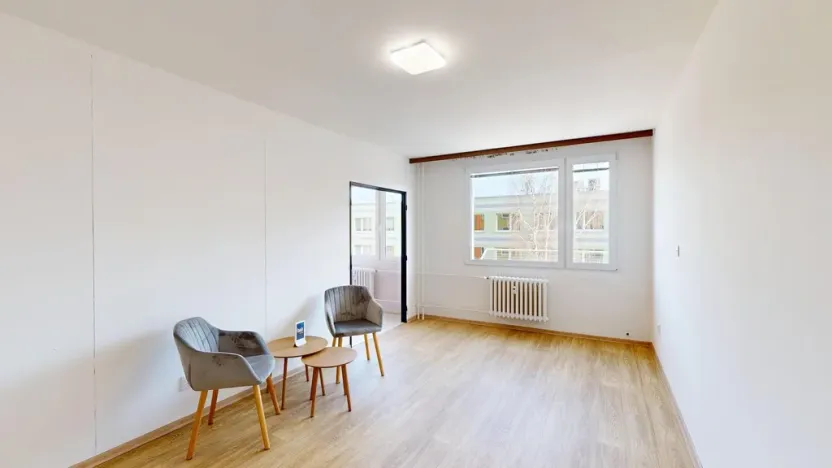 Prodej bytu 3+1, Králův Dvůr, Nad Stadionem, 76 m2