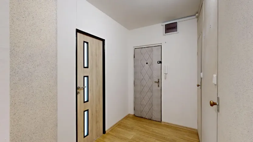 Prodej bytu 3+1, Králův Dvůr, Nad Stadionem, 76 m2