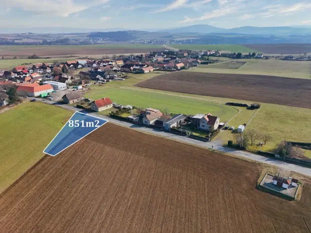 Prodej pozemku pro bydlení, Chlustina, 4589 m2