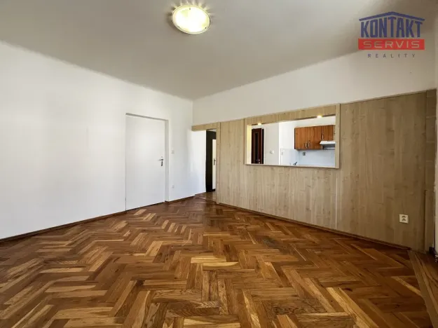 Pronájem bytu 2+1, České Budějovice, Ledenická, 60 m2