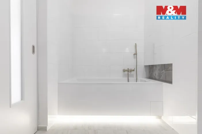 Prodej kanceláře, Ostrava - Přívoz, Orebitská, 80 m2