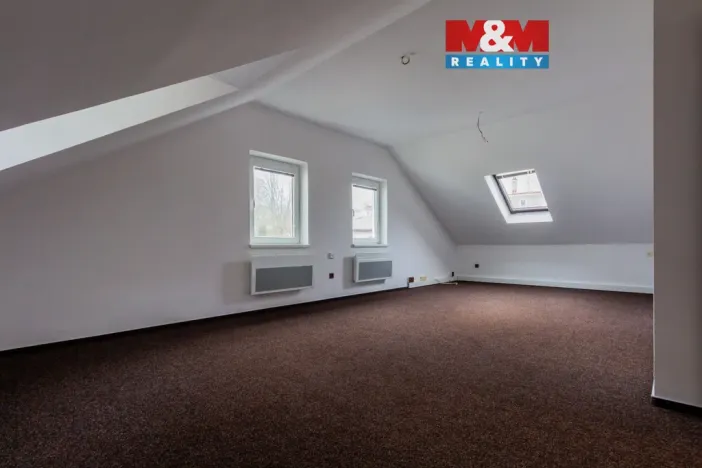 Pronájem kanceláře, Jeseník, nám. Svobody, 40 m2