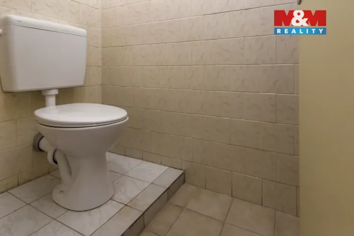 Pronájem kanceláře, Jeseník, nám. Svobody, 27 m2