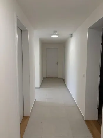 Pronájem bytu 2+kk, Jablonec nad Nisou, Jezdecká, 70 m2
