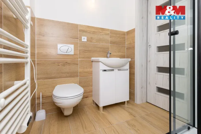 Prodej rodinného domu, Uhersko, 84 m2