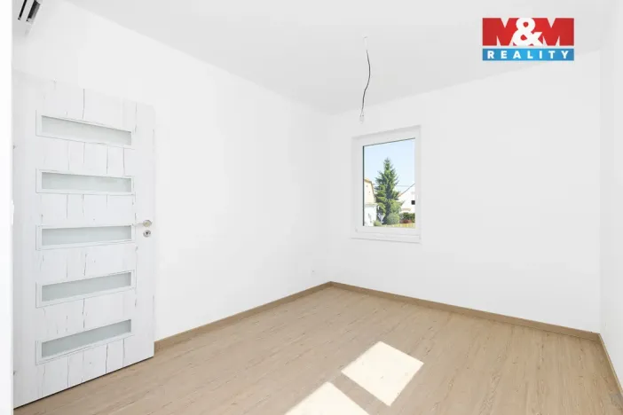 Prodej rodinného domu, Uhersko, 84 m2